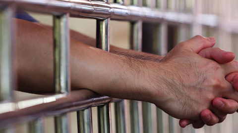inmate-prison-help